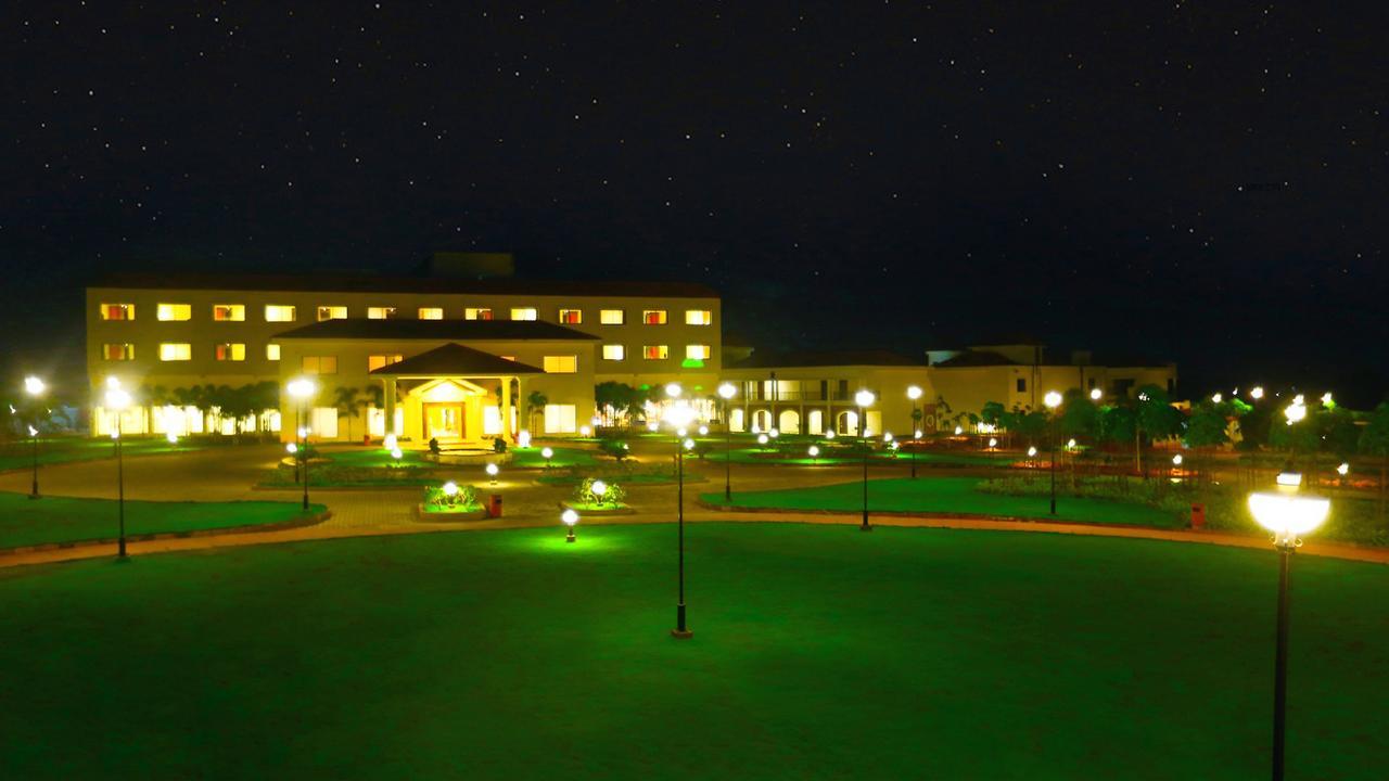 Grand Serenaa Hotel & Resorts, Auroville Exterior foto