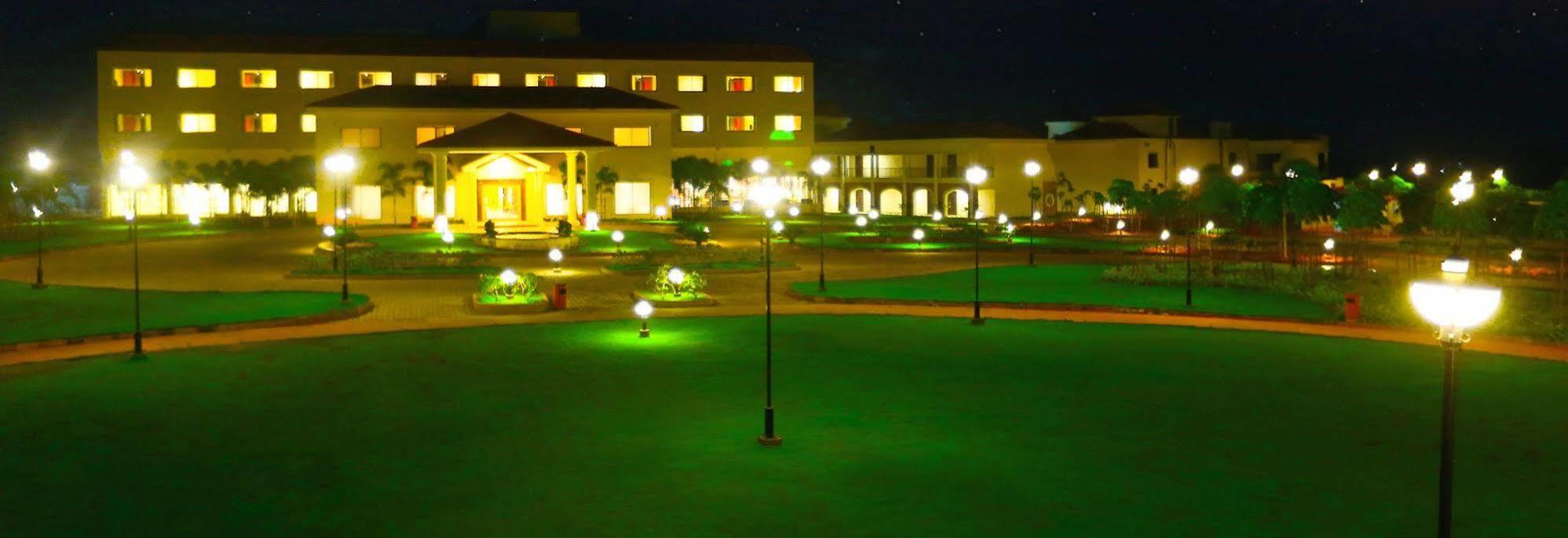 Grand Serenaa Hotel & Resorts, Auroville Exterior foto