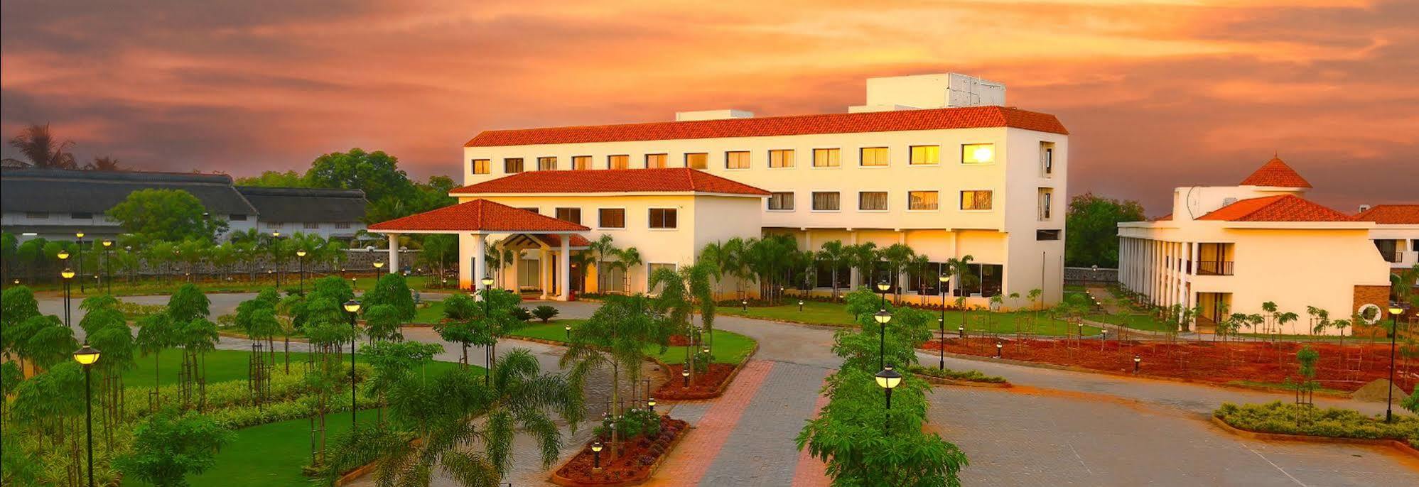 Grand Serenaa Hotel & Resorts, Auroville Exterior foto